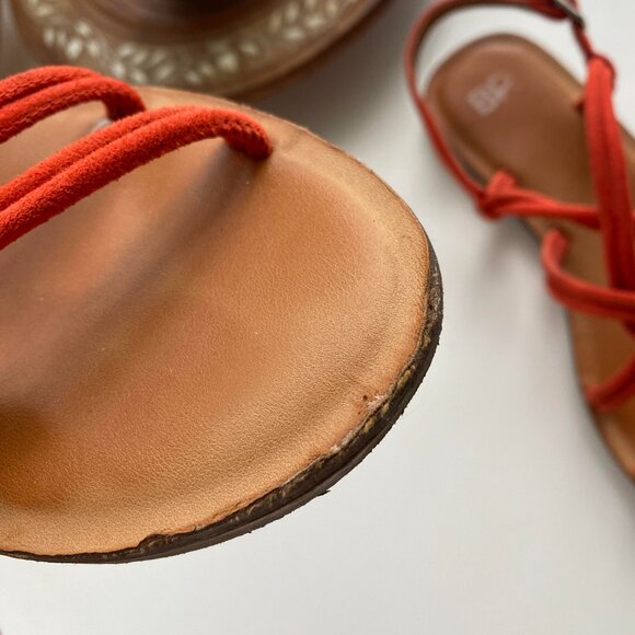 Nordstrom BP Bright Red Knot Strap Flat Sandals Size 7 - Picture 7 of 7